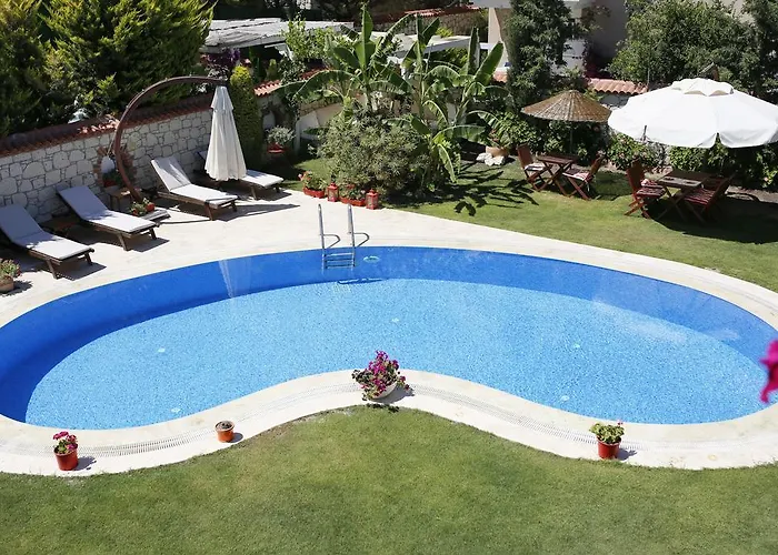 ホームステイ Mercan Koesk アラカティ