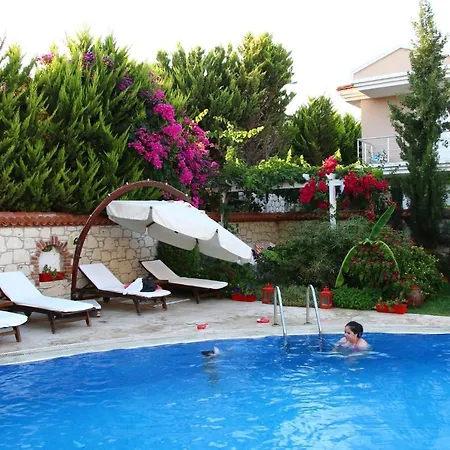 Mercan Koesk Alaçatı