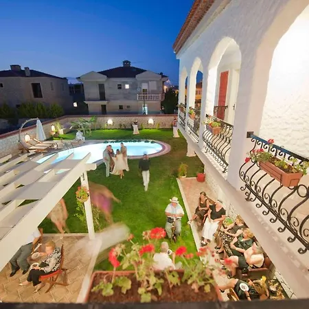 Alloggio in famiglia Mercan Koesk Alaçatı